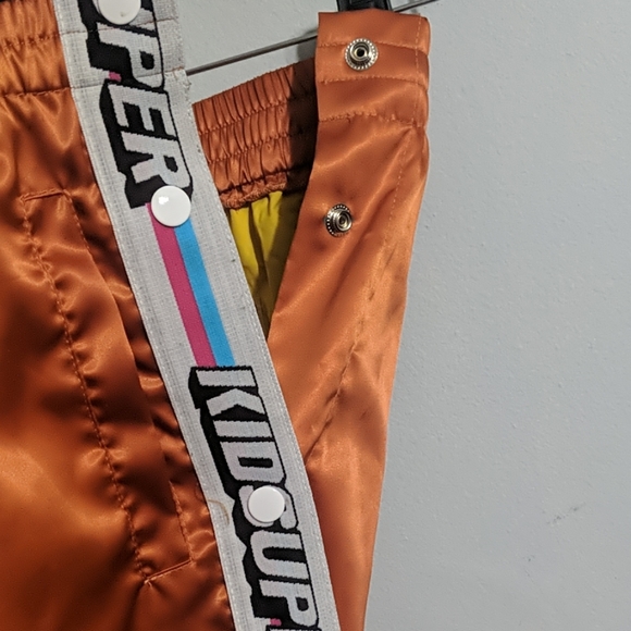 KID SUPER ORANGE TRACK PANTS SIZE S DETACHABLE - Picture 4 of 6